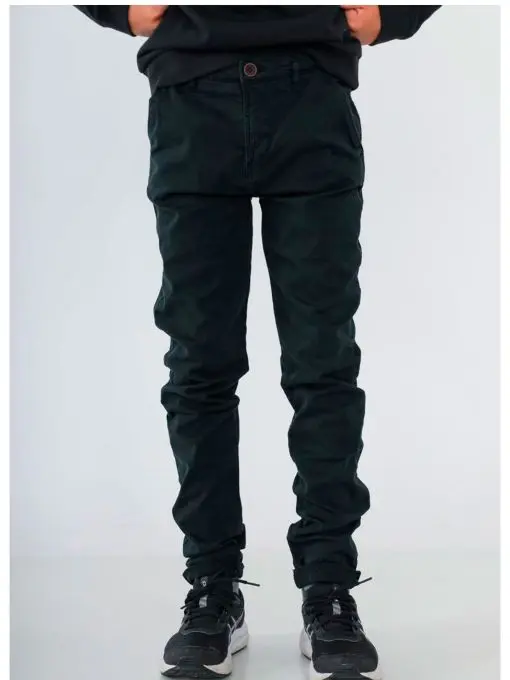 Pantaln chino negro